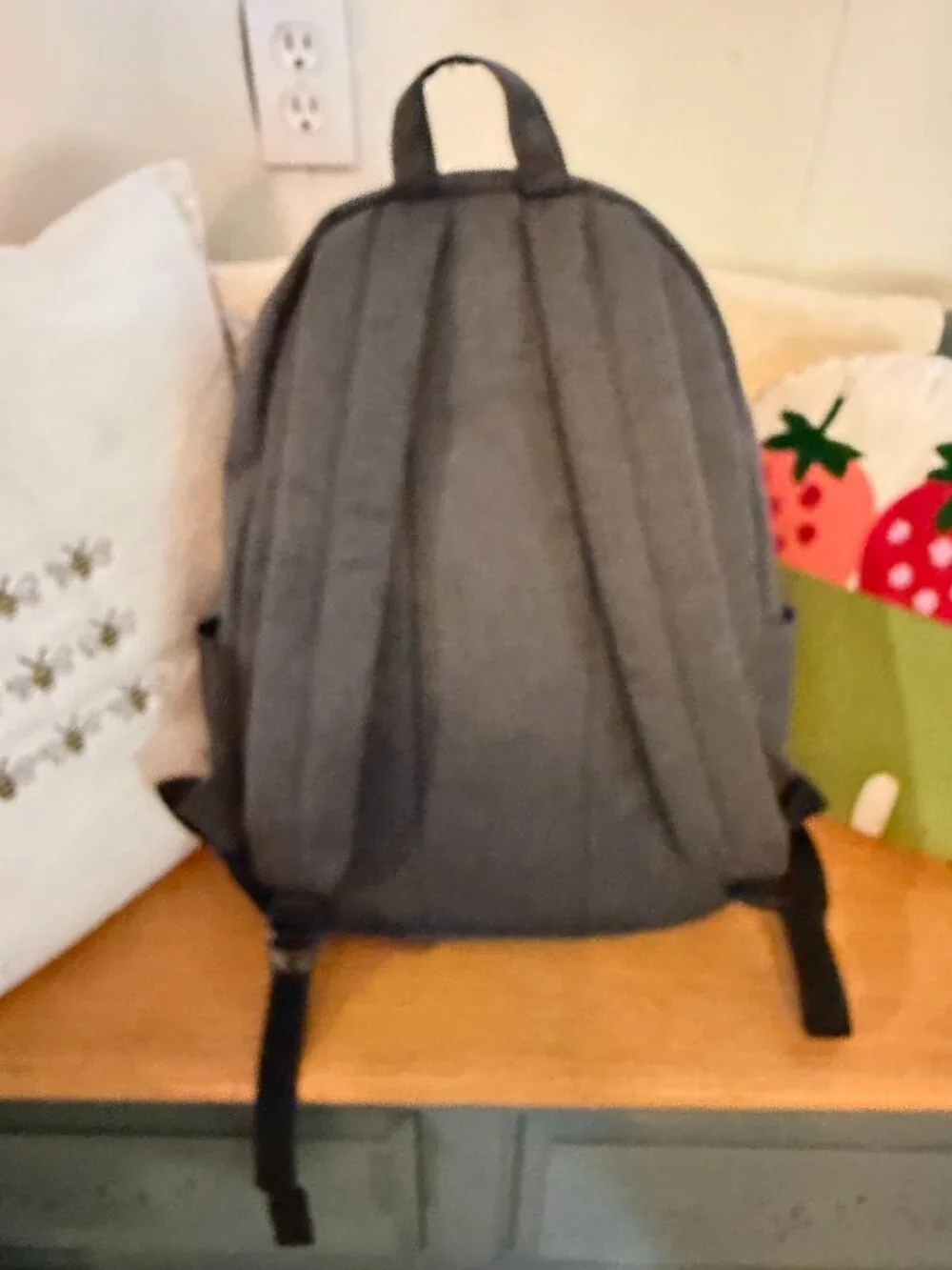 Herschel Supply Co. Classic Backpack – Heather Grey – Like New